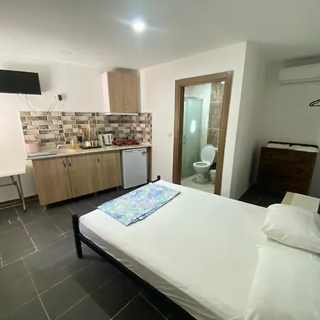 Port Aparthotel 3*